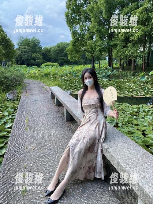 July芝岚 微密圈 - July芝岚朋友圈300元稀有写真,分享给我的钱包一个重击!