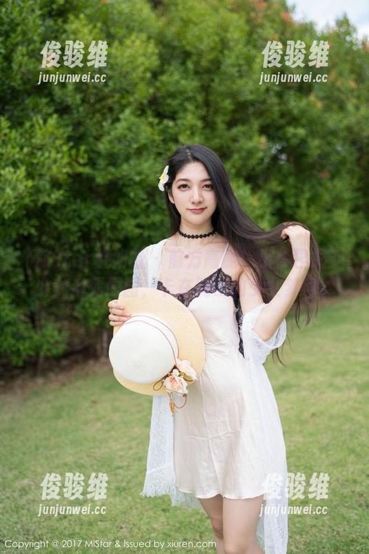 MiStar魅妍社-小热巴 MiStar魅妍社 - 前方高能!小热巴最新少女系列原图,卡在胸口的少女梦啊。