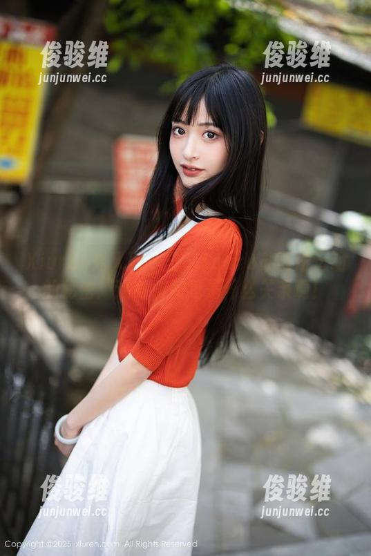 Xiuren秀人网 - 分享Laura苏雨彤运动的秘密：这身材和我是什么关系啊！