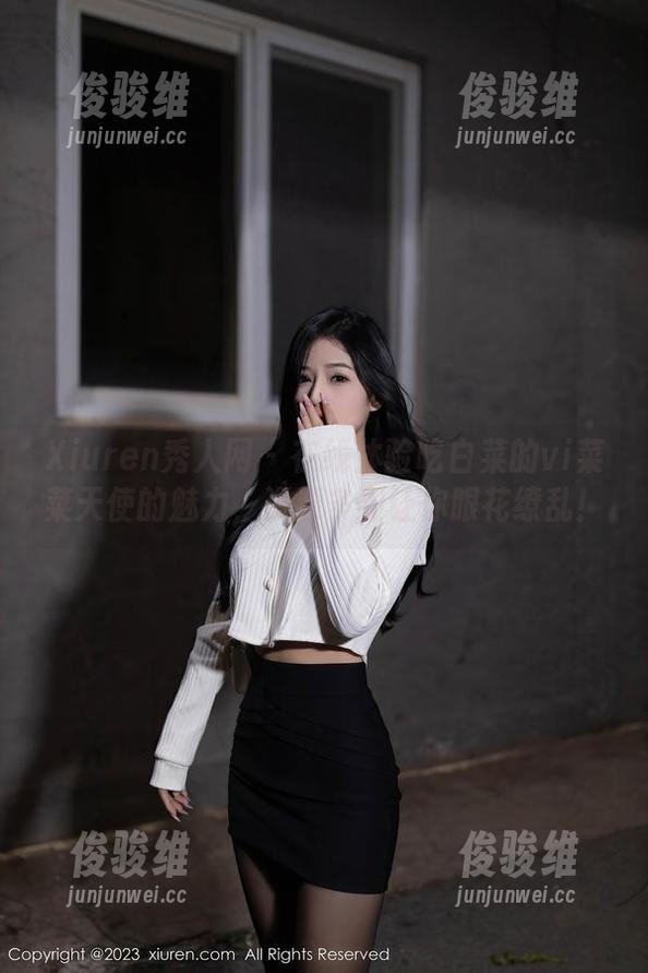 Xiuren秀人网 - 在线体验吃白菜的vi菜菜天使的魅力，资源多到让你眼花缭乱！