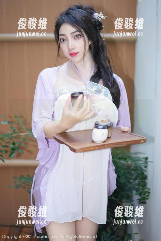 Xiuren秀人网 - 姗姗就打奥特曼的连衣裙作品，图包让我想起过往，只恨无处安放的温柔。