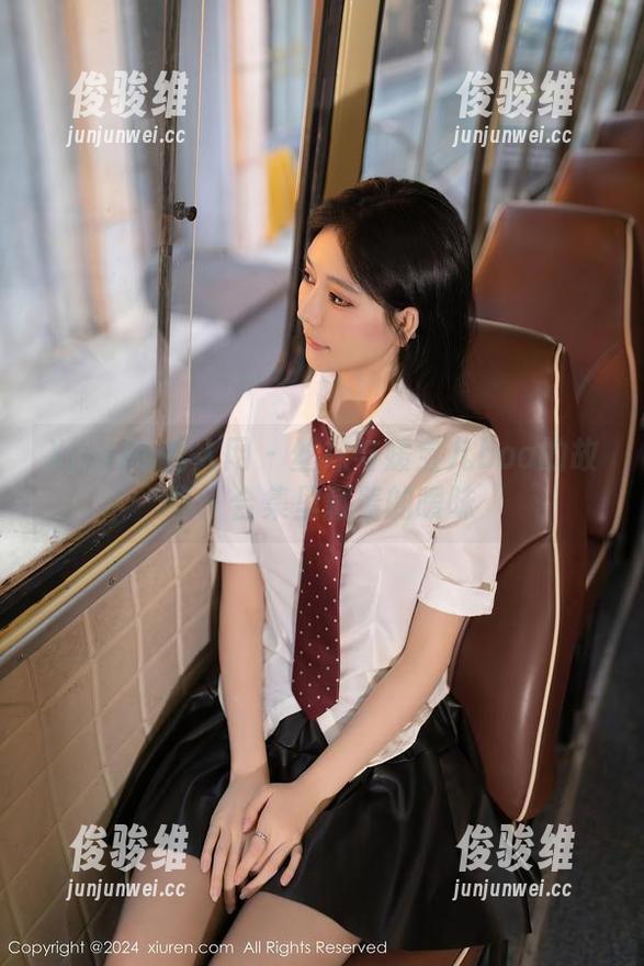 Xiuren秀人网-媛宝儿boa Xiuren秀人网 - 丝袜与媛宝儿boa的故事:合集里藏着的暧昧