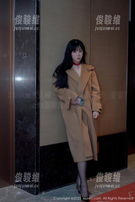 Xiuren秀人网 - 香气与光影交织：安妮Tess厨娘的写真美图来袭