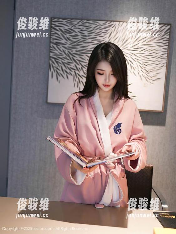 Xiuren秀人网 - 小爪几的圣诞风情万种：别样的原图等你来发现！