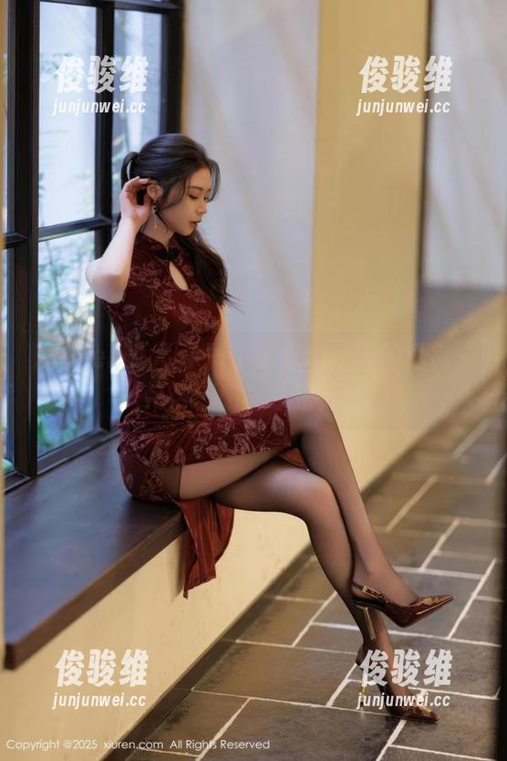Xiuren秀人网 - 在龙女sunny的私房，吊带和阳光才是真爱