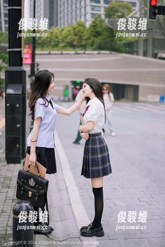 YouMi尤蜜荟 - 看！Cris_卓娅祺的最新浴室写真，居然有这么多美图？