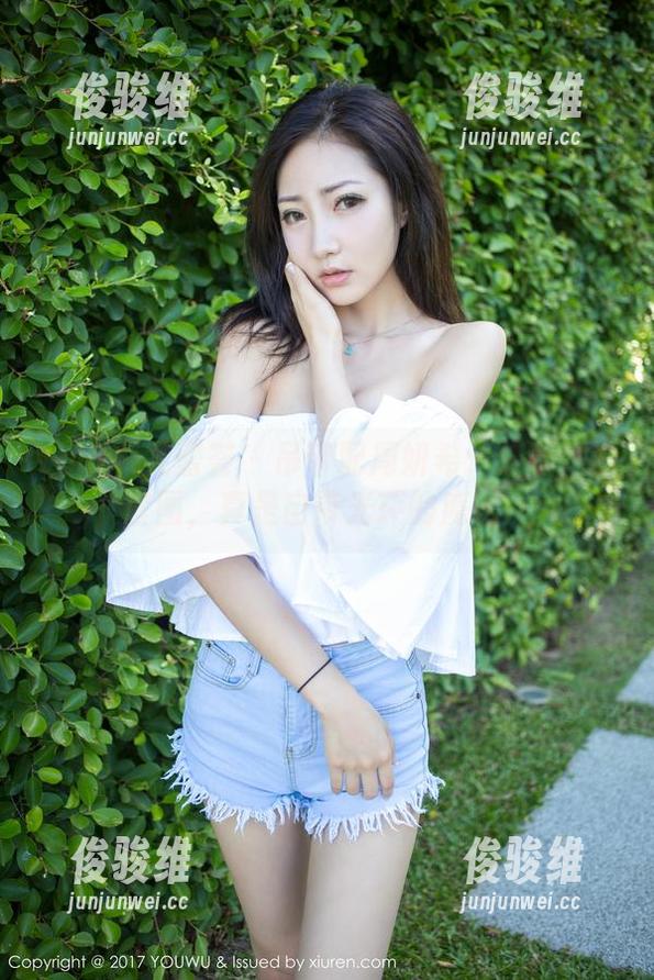 YouMi尤蜜荟 - 吊带配周妍希：分享她的套图，真是自带光环的魔法！