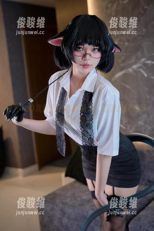 ZinieQ灰丝图包限时免费！这波操作值得转发给朋友！