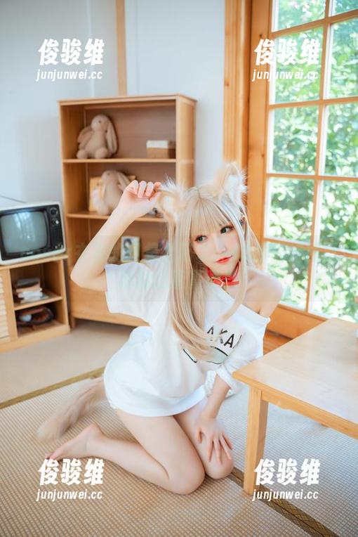 coser衣衣的图集全记录：40原猫娘黄豆粉的甜蜜青春！