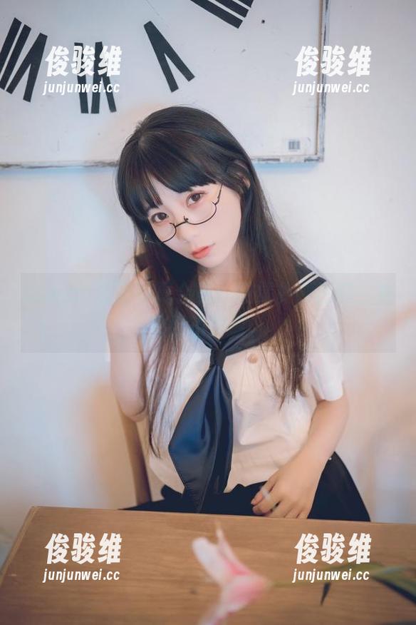 usejan蓝蓝 usejan蓝蓝写真合集:剧情扑朔迷离,魅力隔着屏幕。