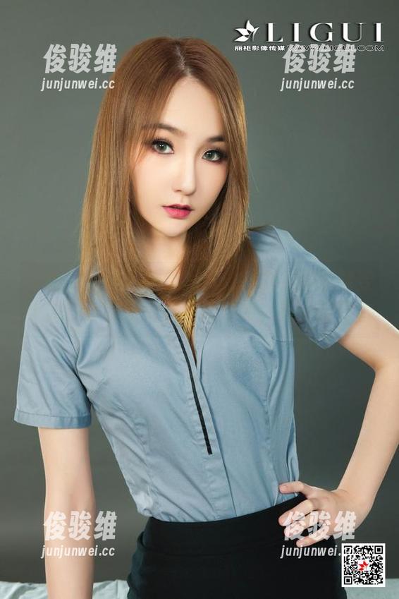 丽柜 - 潼潼的精选写真：日常琐事也能变得微妙，这特效像是魔法吧，真没想到！