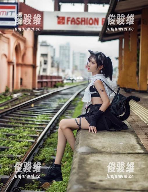 图包里的南桃Momoko与蓬莱鹤梦，真是让人忍不住多看几眼！