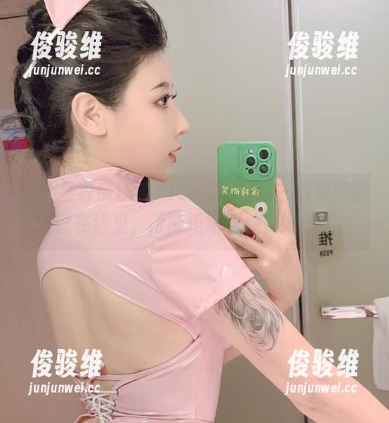 真心推荐奈汐酱Nice的白衬衫，免费套图就在这里，谁能拒绝这种美好呢？