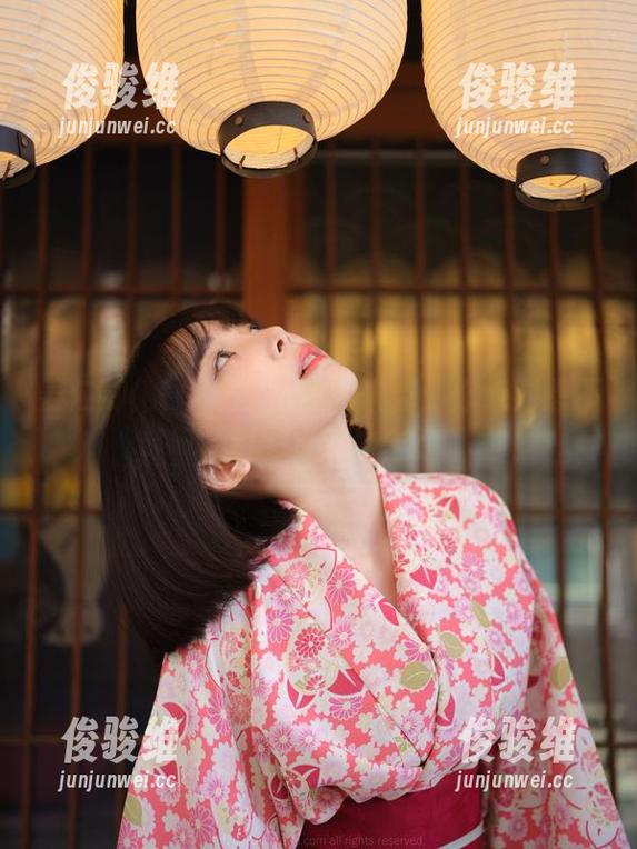 姜仁卿(강인경)美足套图来袭：你绝对想不到的视觉冲击