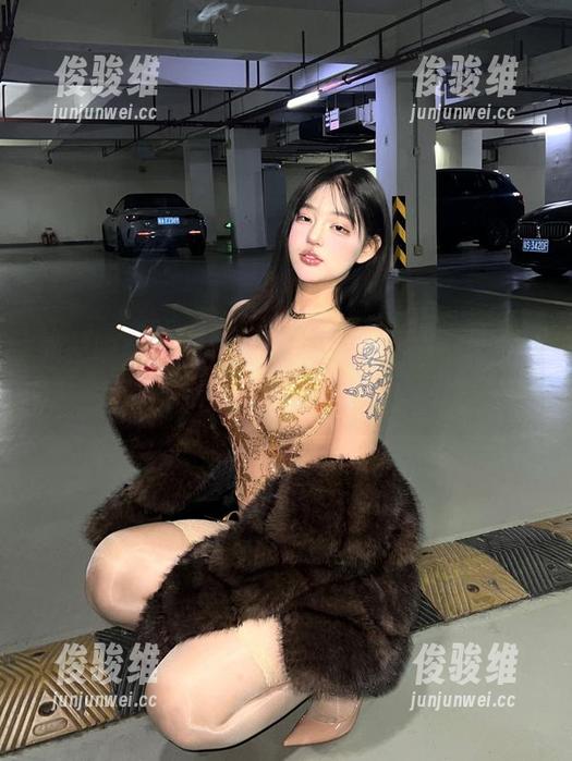 微密圈 - 小优优子天台写真：原图曝光，一秒回到那个慵懒的午后