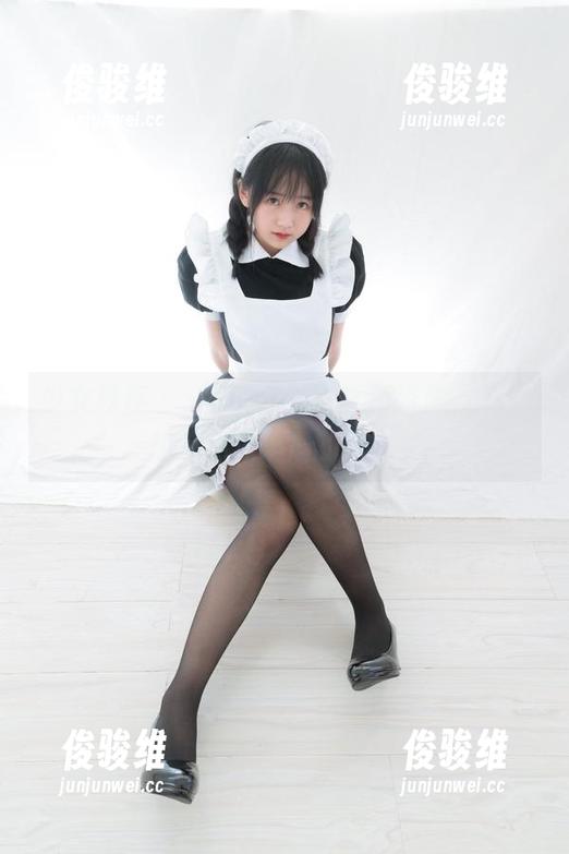 少女秩序 - 晞可的户外写真新资源，让我想起那场早晨的露水…