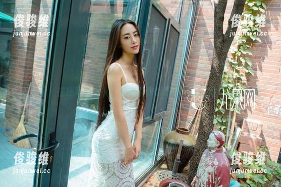尤果网 - 在线写真巡礼：雯雯带你领略那个夏日的清新与妩媚
