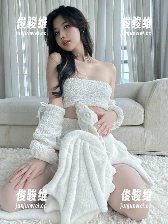 微密圈 - 色彩与灵魂的交融：就是阿朱啊带你领略粉色写真图片的魅力