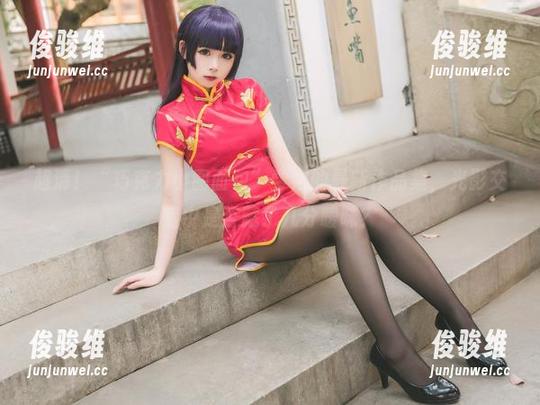超清！“巧克力小圆面包”学姐的最新作品集，光影交错中是否藏了几分暧昧？