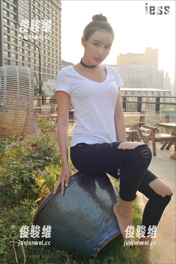 异思趣向 - 婉萍的水晶玉足：图片分享，水嫩如初的秘密！