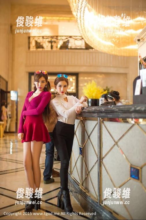 推女神 - 娜依灵儿黑丝原图：不只是肤色，更是氛围的合集