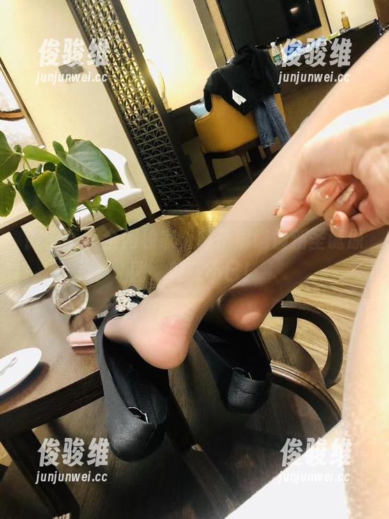 微密圈 - 全网独家，林子琳喵最新圣诞原图，魅惑不已！