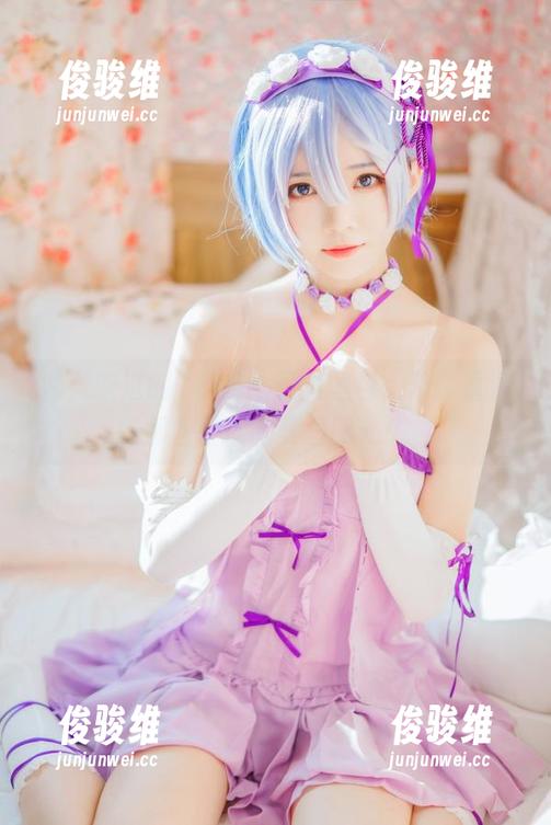 晚风吹过的桜桃喵：写真图包，带你重温那些轻松的夏日时光！