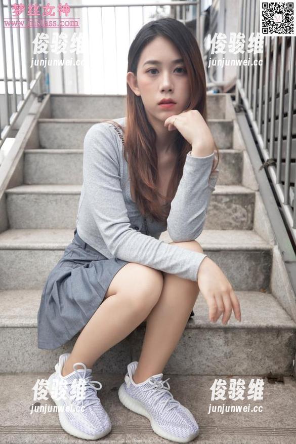 梦丝女神 - 莹仙女黑白魅幻：高清视错觉，下载是唯一出路