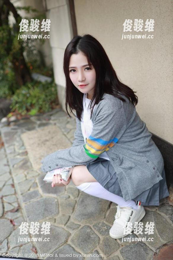 模范学院 - SOLO-尹菲的海边小秘密：原图资源，谁能抵抗？