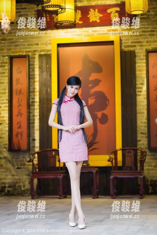 爱蜜社 - 点击在线图集，看看张思允如何把浴缸变成时尚舞台！