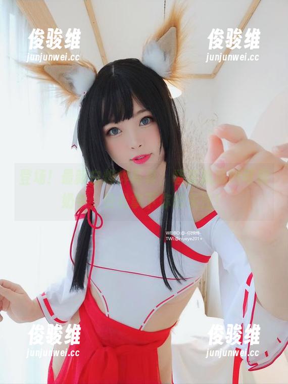 登场！最新白烨烨写真，碧蓝航线的可畏奶牛，轻松拿下你的关注！