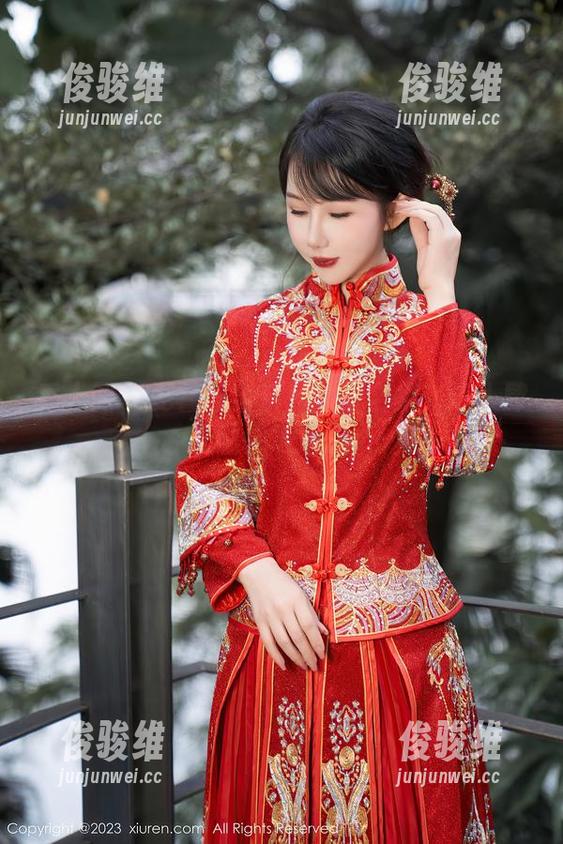 秀人网 - 夏馨瑶全系列制服合集：让人肆无忌惮地遐想！