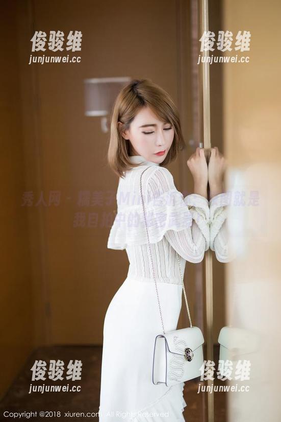 秀人网 - 糯美子Mini告诉你：原图就是我自拍中的秘密武器！