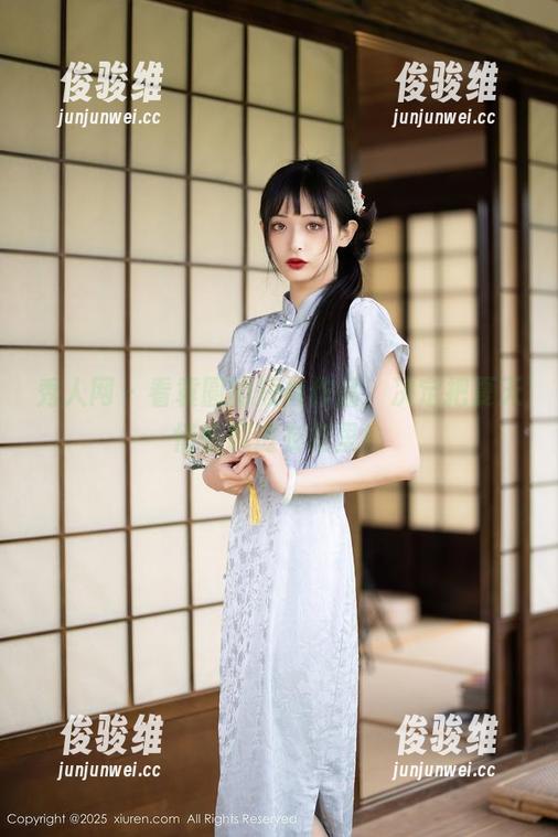 秀人网 - 看袁圆的短裤作品，决定把夏天悄悄藏进衣柜里！