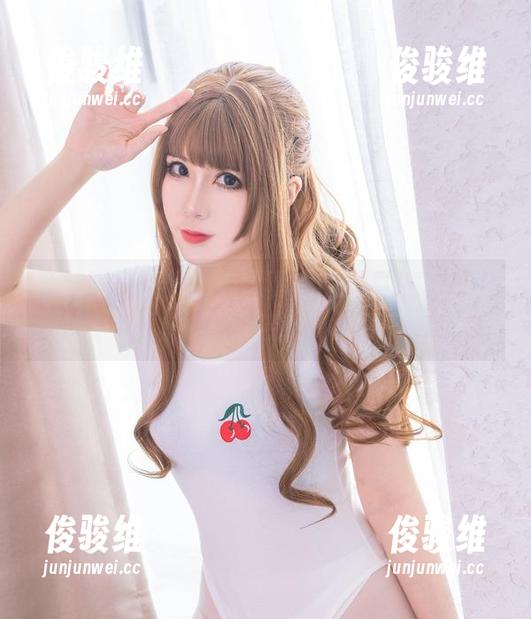 翻滚吧，春日！羊大真人的写真让人目不暇接！