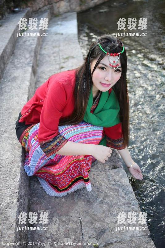 美媛馆 - MARA酱清纯写真：一抹羞涩，谁能抵挡得住？