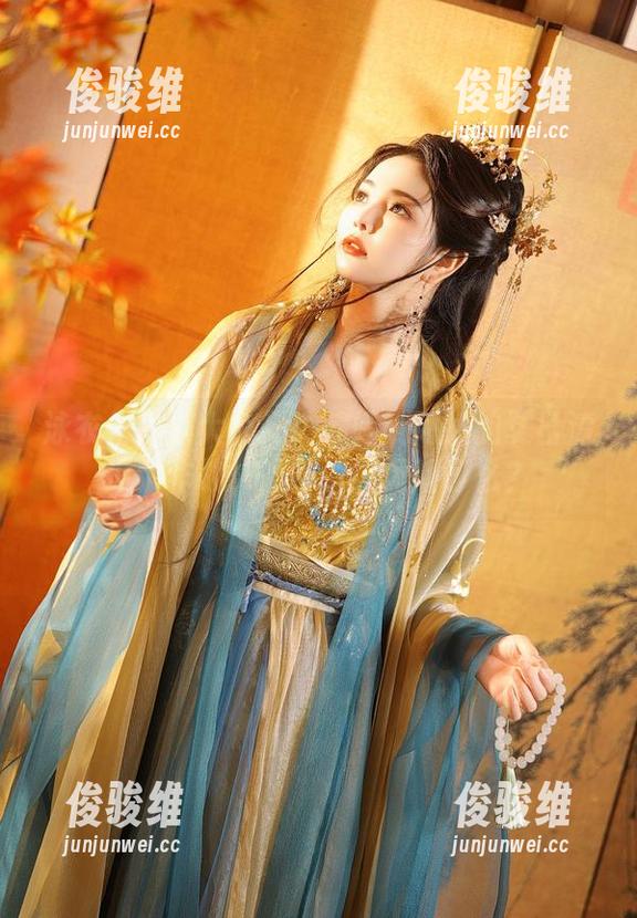 苏嫣嫣阿姨 泳衣作品集大公开!苏嫣嫣阿姨的夏日清凉大作战,准备好被闪瞎了么?