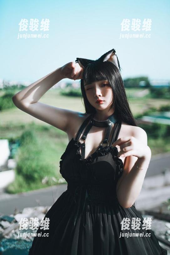 落落Raku的海韵，原图真实到你会怀疑她是不是海蓝色精灵，哈哈！