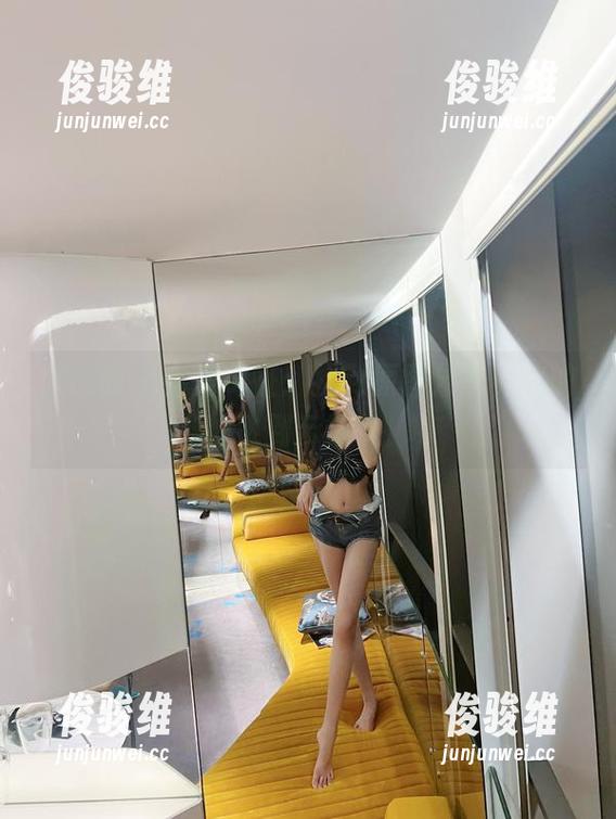 微密圈 - 空姐葛征：找到原图分享，我的心飞到云端了！