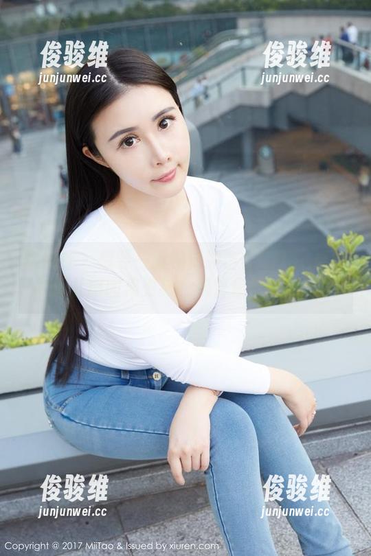 蜜桃社 - 想要一波视觉冲击？Cris_卓娅祺的礼服图集更新，保管你足够瞩目！