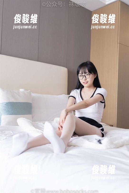 袜啵啵 - 小安的高跟凉鞋套图，分享那份轻松与优雅，绝对值得一看！