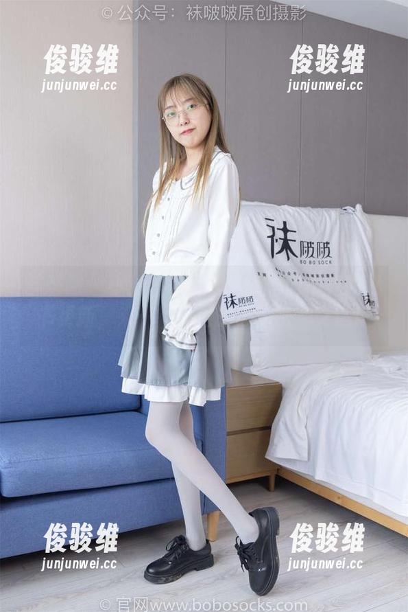 袜啵啵 - 小甜豆年度大作：秘而不宣的秘书更新，来一场视觉的‘秘密’交流！