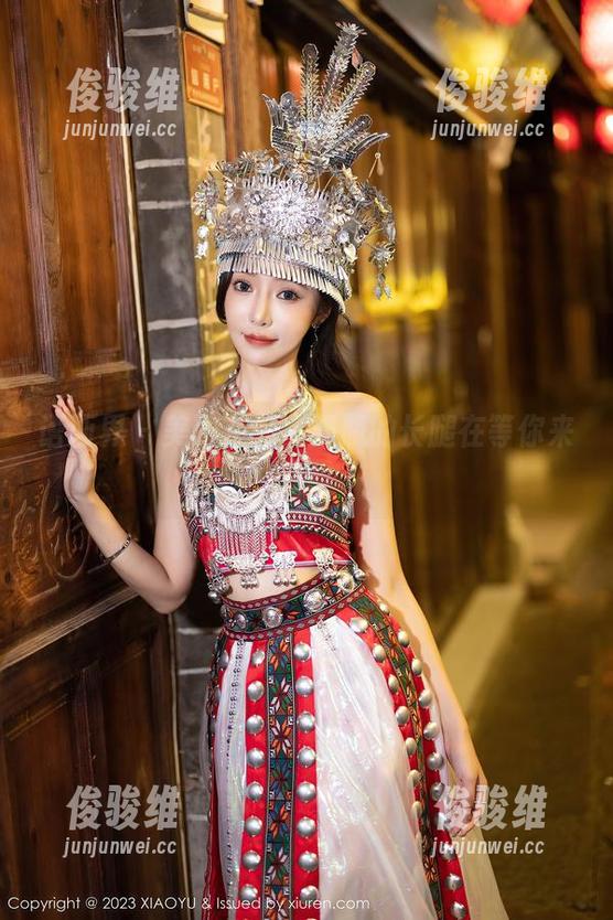 语画界 - 美图在线，奶瓶的长腿在等你来分享！