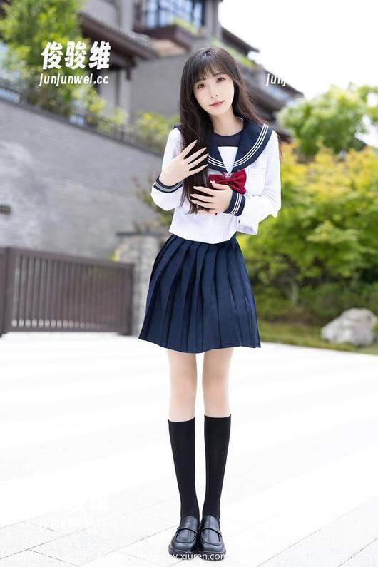 语画界 - 别只看水手服，雅雯的美图里还有什么秘辛？