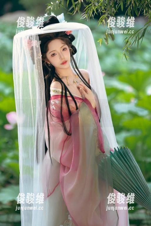碧蓝航线大凤的魅力！随雯妹不讲道理开启资源合集的奇幻之旅！