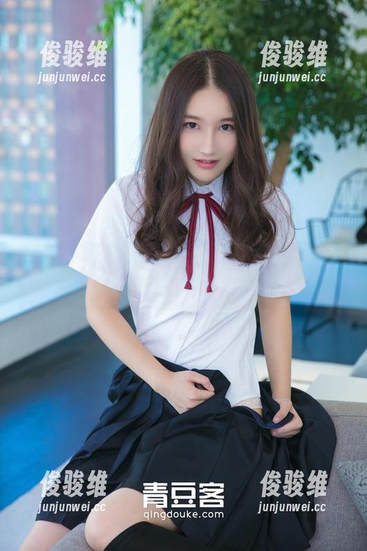 青豆客 - 水手服还是水手服？刘钰儿的高清原图让你怀疑人生！