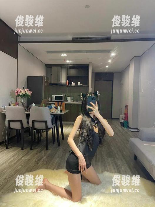黎允熙 微密圈 - 黎允熙姐姐的私拍图包,让你一下子沉浸在柔光与幻想中。